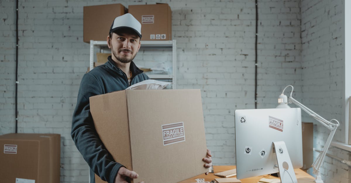 Historical Overview of International Shipping Practices in E-commerce